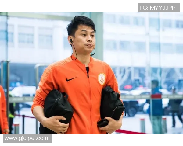 门将教练专业化助力球队发展成为教练组不可或缺的重要成员 门将教练专业化助力球队发展成为教练组不可或缺的重要成员